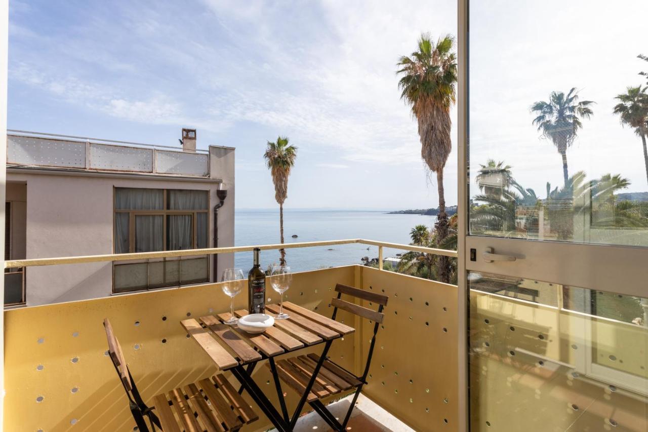 Aci Castello Seaview Apartment With Parking Екстериор снимка