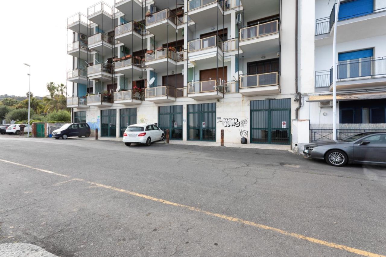 Aci Castello Seaview Apartment With Parking Екстериор снимка