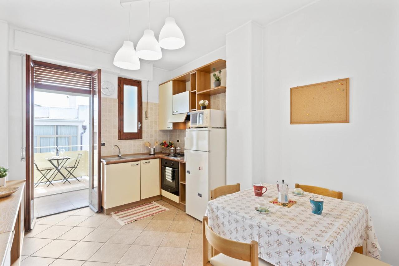 Aci Castello Seaview Apartment With Parking Екстериор снимка
