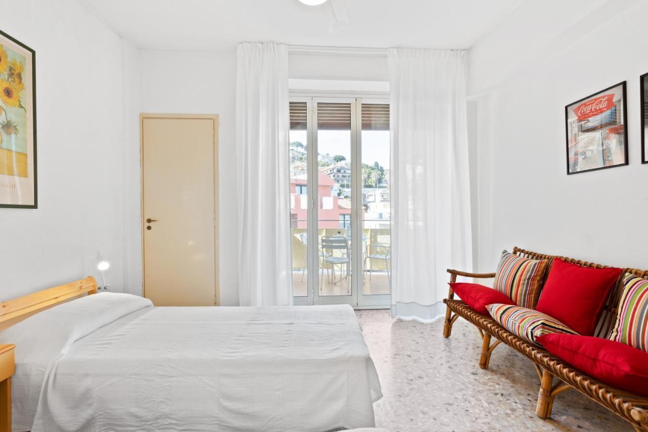 Aci Castello Seaview Apartment With Parking Екстериор снимка