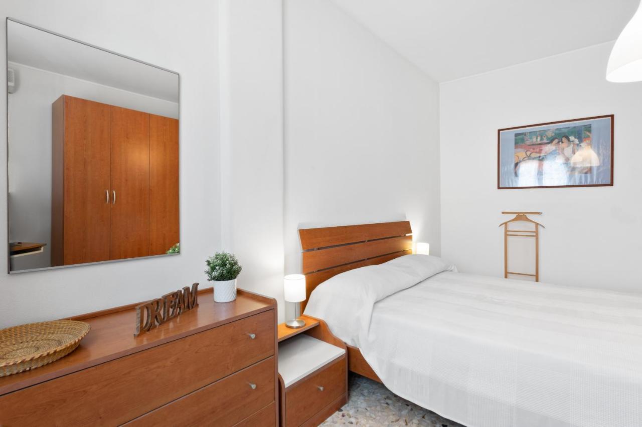 Aci Castello Seaview Apartment With Parking Екстериор снимка
