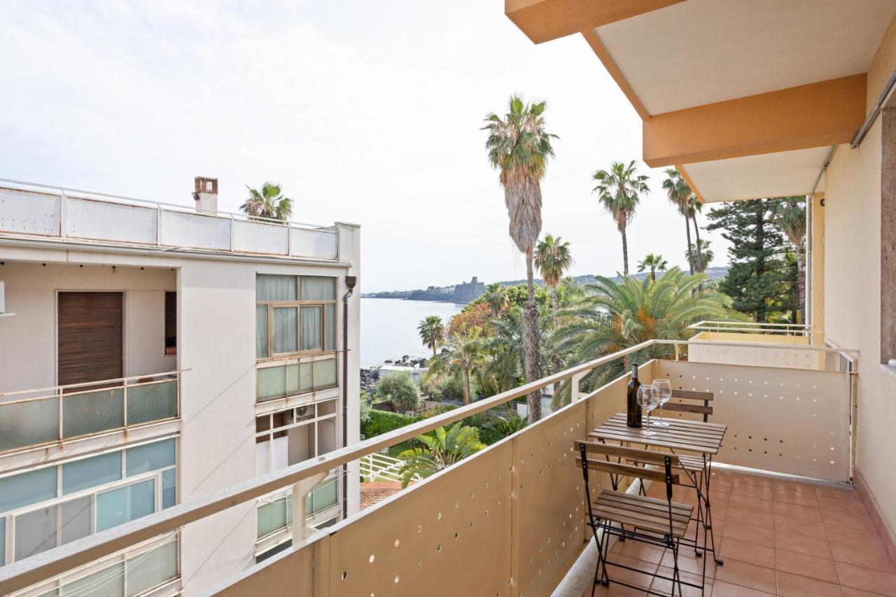 Aci Castello Seaview Apartment With Parking Екстериор снимка