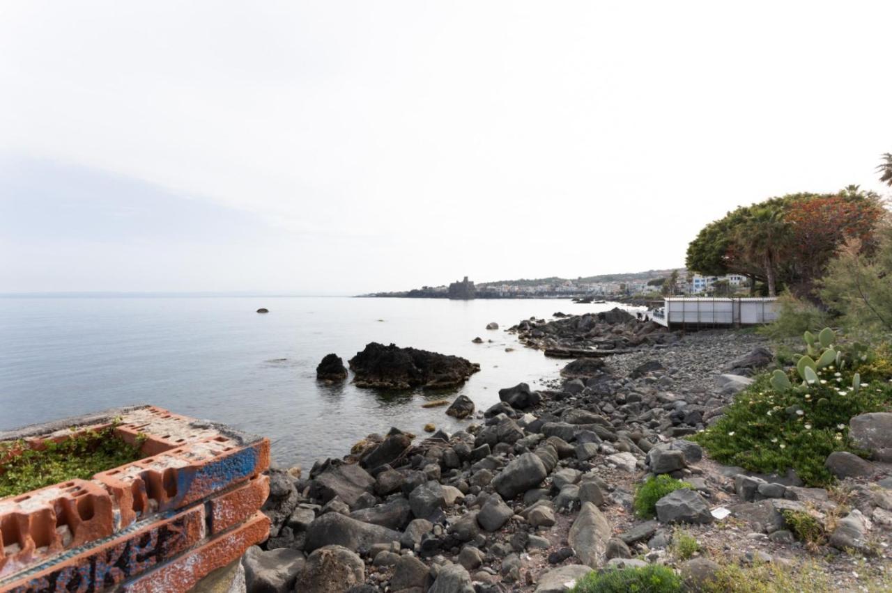 Aci Castello Seaview Apartment With Parking Екстериор снимка